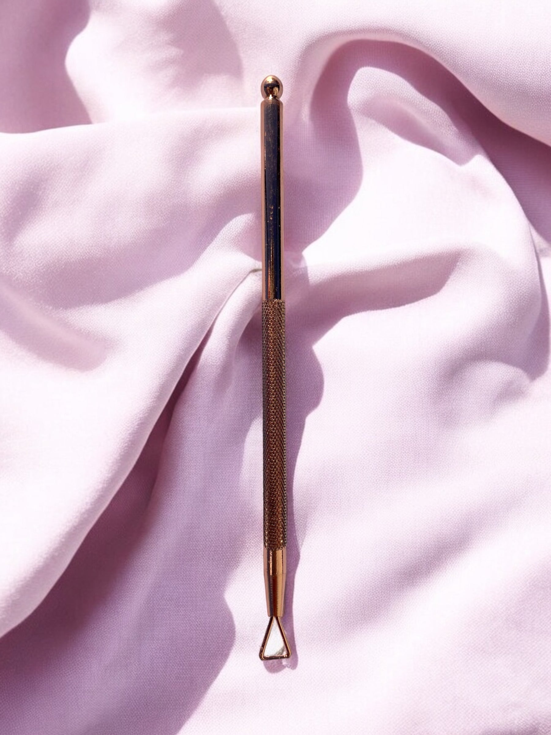 Nail Removal Tool with Large Dotting Tool